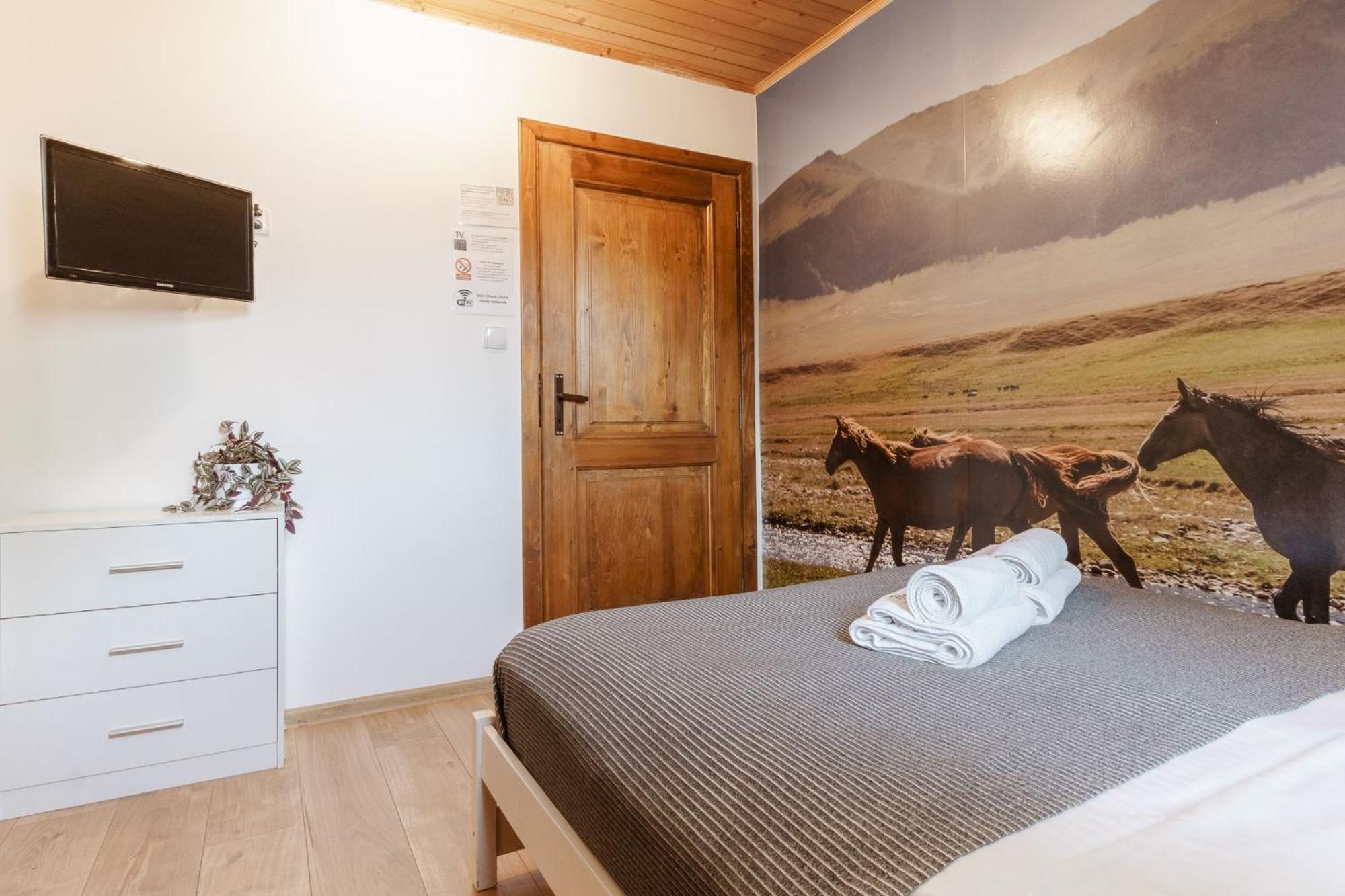 Pokoje Goscinne Cheval Krakau Exterior foto